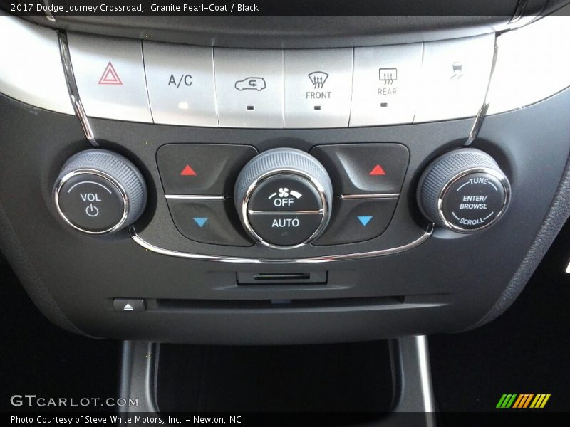 Granite Pearl-Coat / Black 2017 Dodge Journey Crossroad