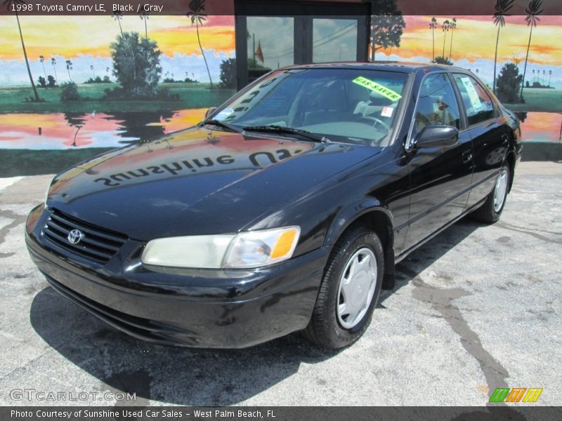 Black / Gray 1998 Toyota Camry LE