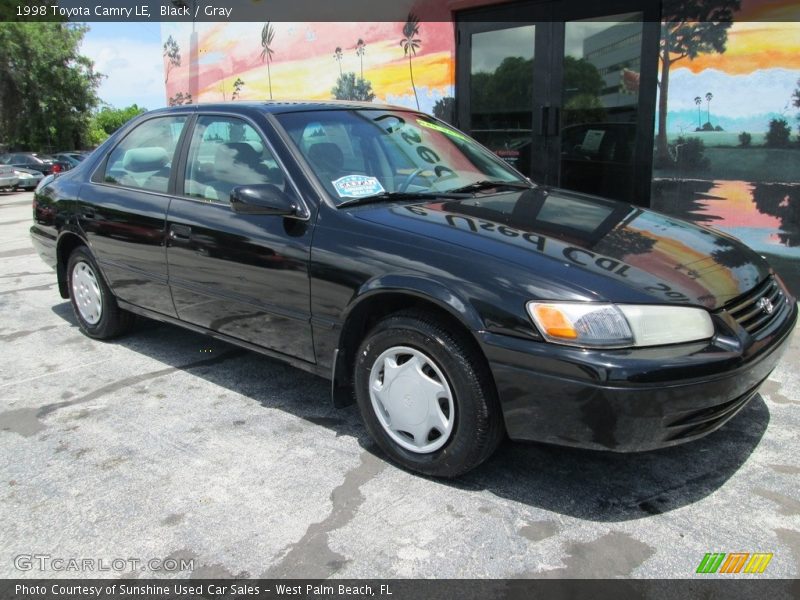 Black / Gray 1998 Toyota Camry LE