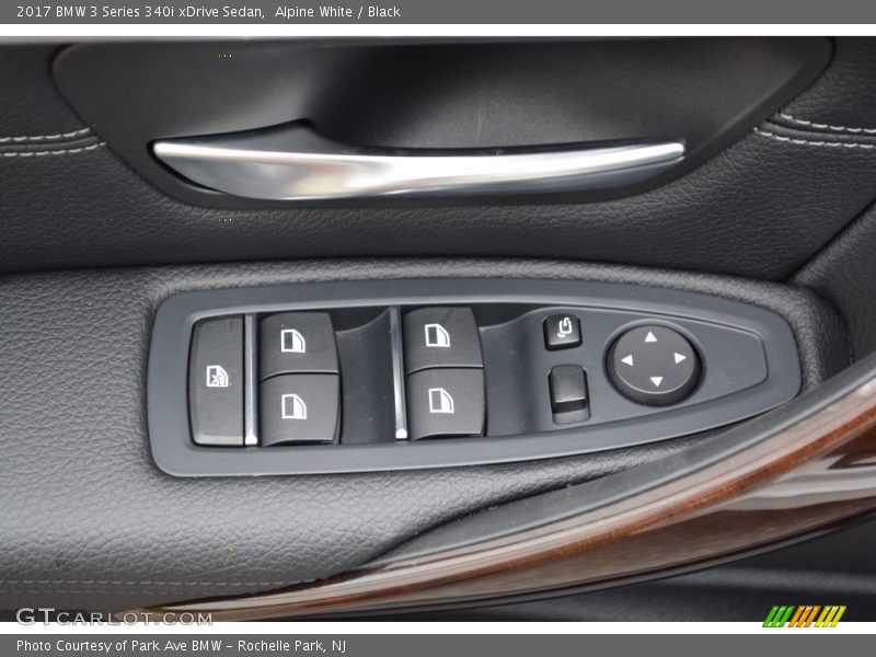 Alpine White / Black 2017 BMW 3 Series 340i xDrive Sedan