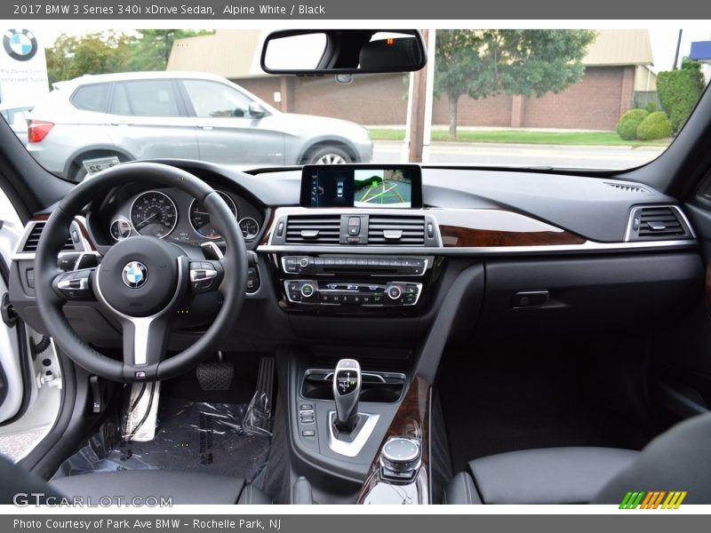 Alpine White / Black 2017 BMW 3 Series 340i xDrive Sedan