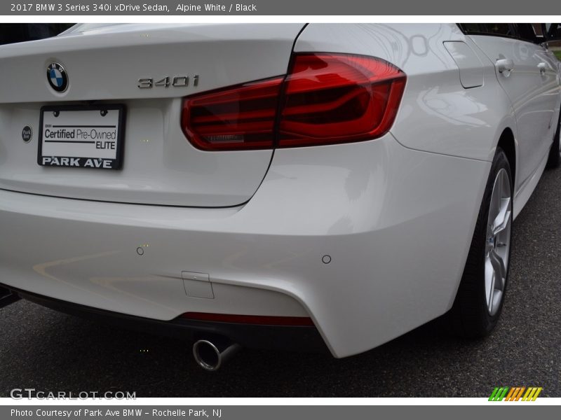 Alpine White / Black 2017 BMW 3 Series 340i xDrive Sedan