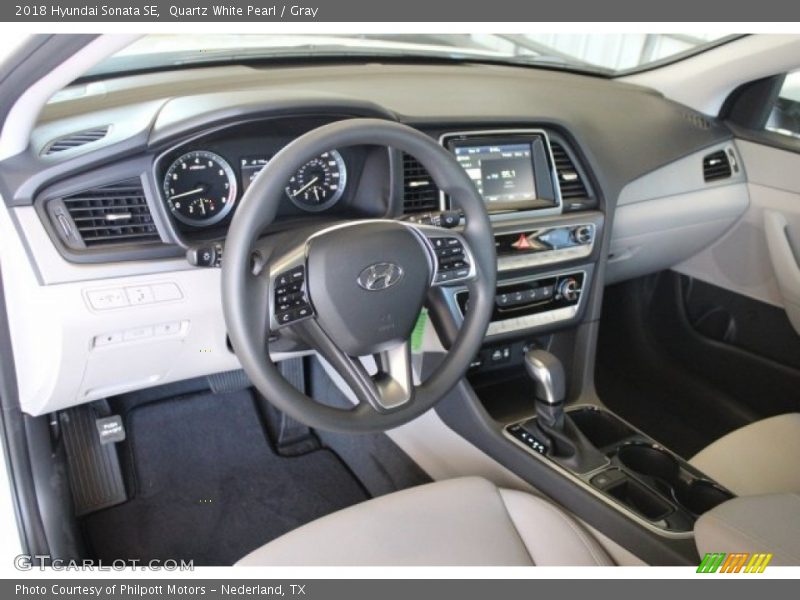 Quartz White Pearl / Gray 2018 Hyundai Sonata SE