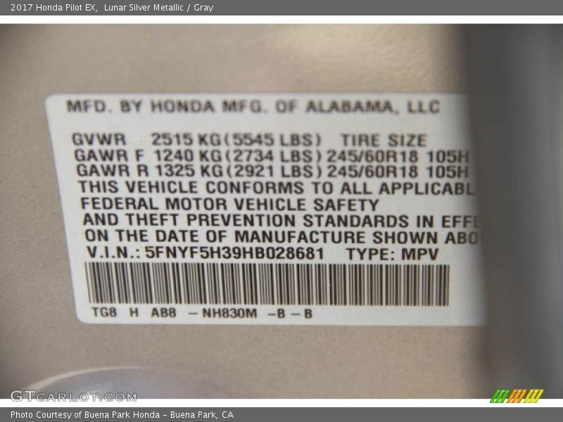 Lunar Silver Metallic / Gray 2017 Honda Pilot EX
