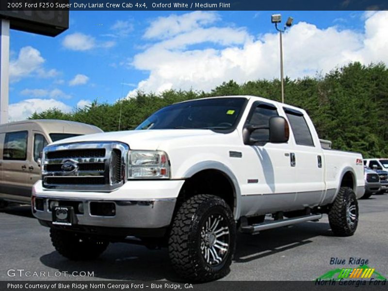 Oxford White / Medium Flint 2005 Ford F250 Super Duty Lariat Crew Cab 4x4