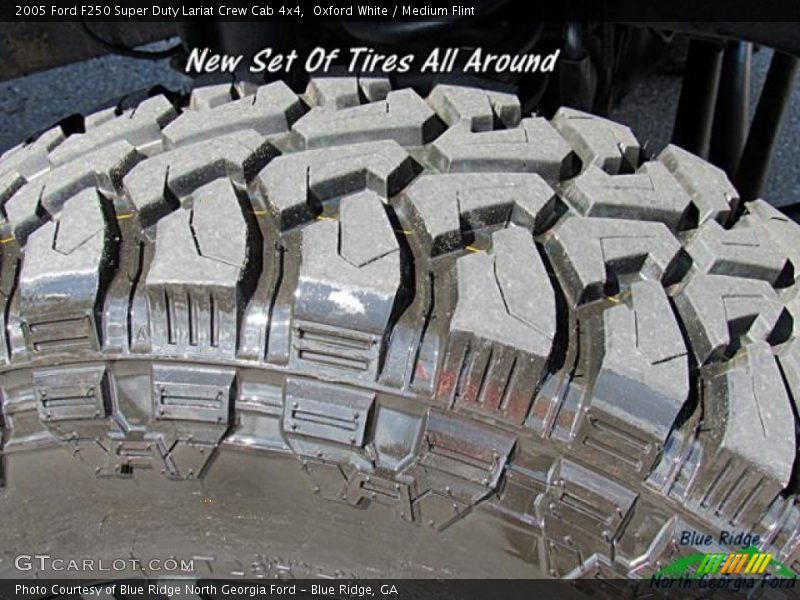 Oxford White / Medium Flint 2005 Ford F250 Super Duty Lariat Crew Cab 4x4