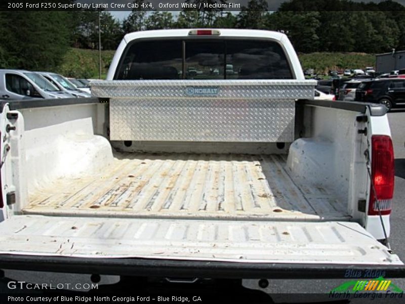 Oxford White / Medium Flint 2005 Ford F250 Super Duty Lariat Crew Cab 4x4