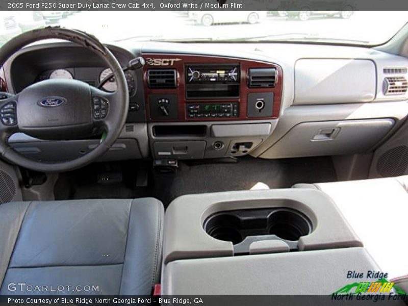 Oxford White / Medium Flint 2005 Ford F250 Super Duty Lariat Crew Cab 4x4