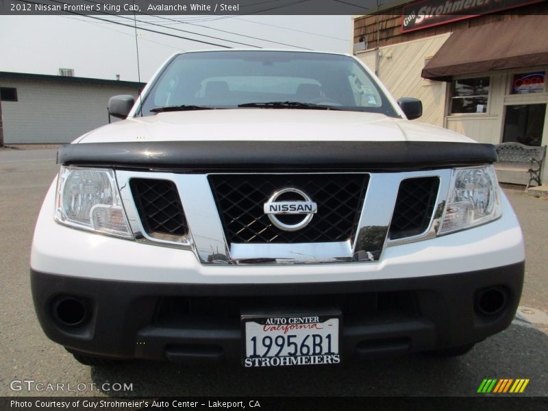 Avalanche White / Steel 2012 Nissan Frontier S King Cab