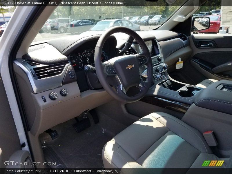 Iridescent Pearl Tricoat / Cocoa/Dune 2017 Chevrolet Tahoe LT 4WD