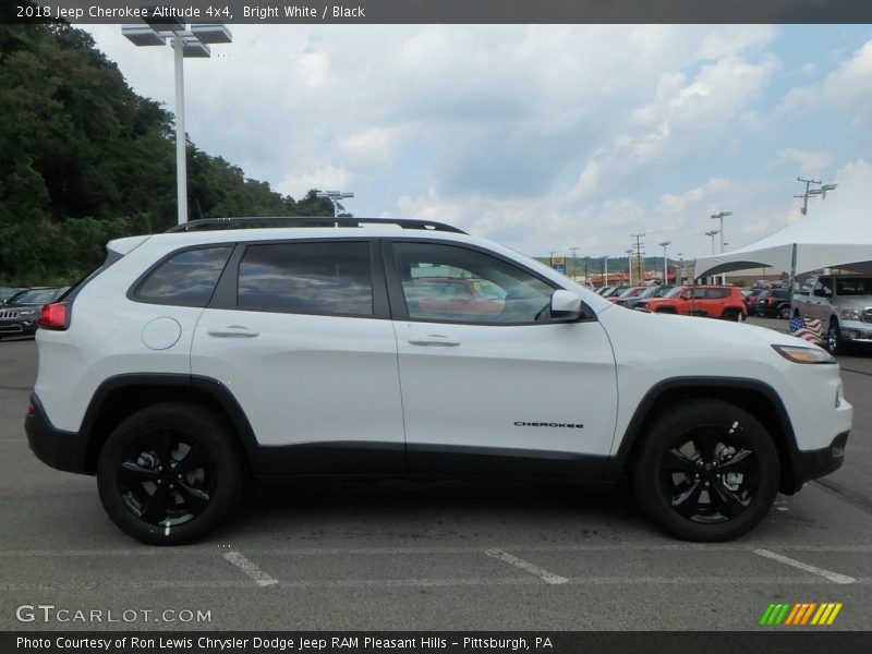 Bright White / Black 2018 Jeep Cherokee Altitude 4x4