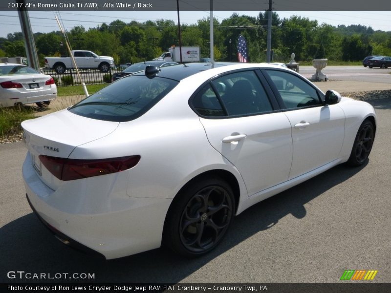 Alfa White / Black 2017 Alfa Romeo Giulia Ti AWD