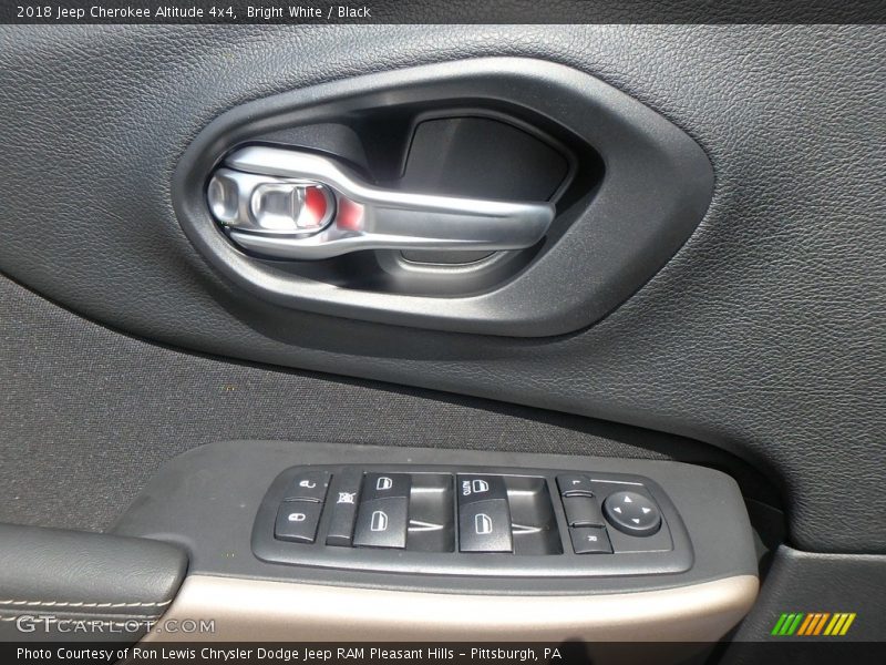 Bright White / Black 2018 Jeep Cherokee Altitude 4x4