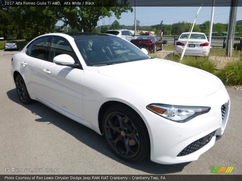 Alfa White / Black 2017 Alfa Romeo Giulia Ti AWD