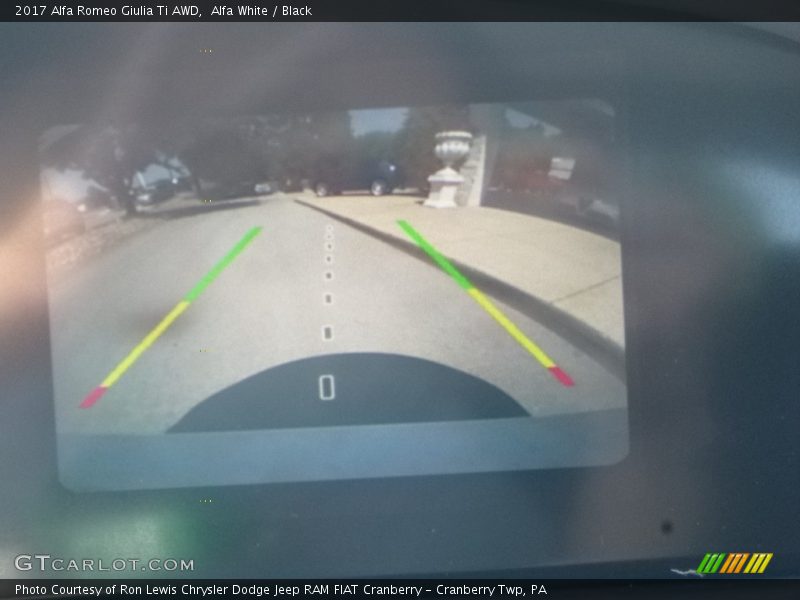 Alfa White / Black 2017 Alfa Romeo Giulia Ti AWD
