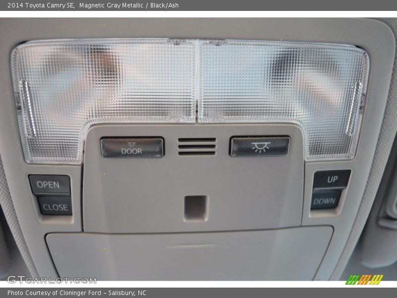 Magnetic Gray Metallic / Black/Ash 2014 Toyota Camry SE