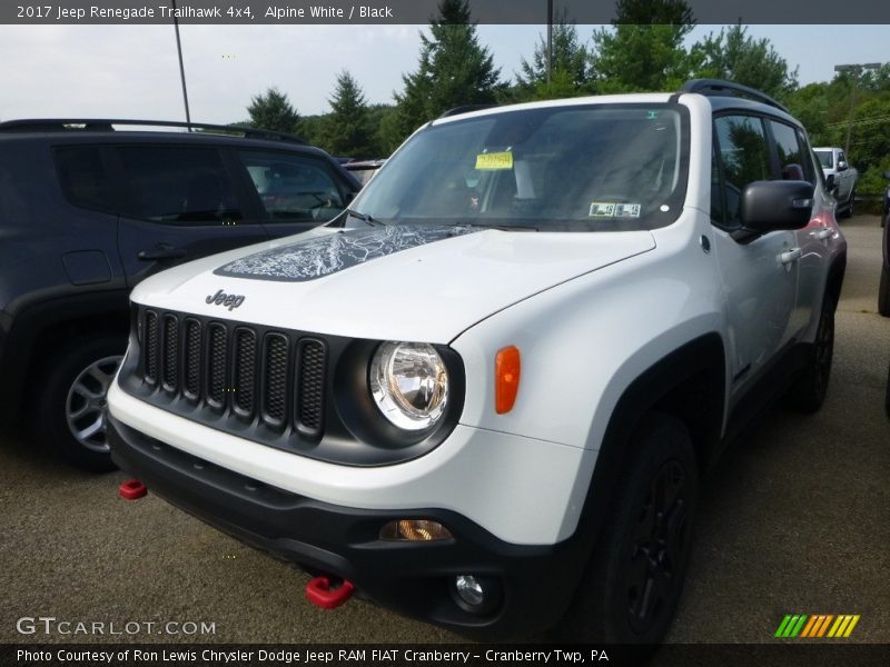 Alpine White / Black 2017 Jeep Renegade Trailhawk 4x4
