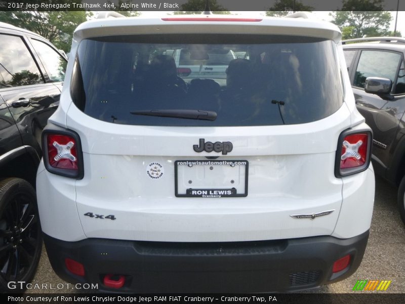 Alpine White / Black 2017 Jeep Renegade Trailhawk 4x4