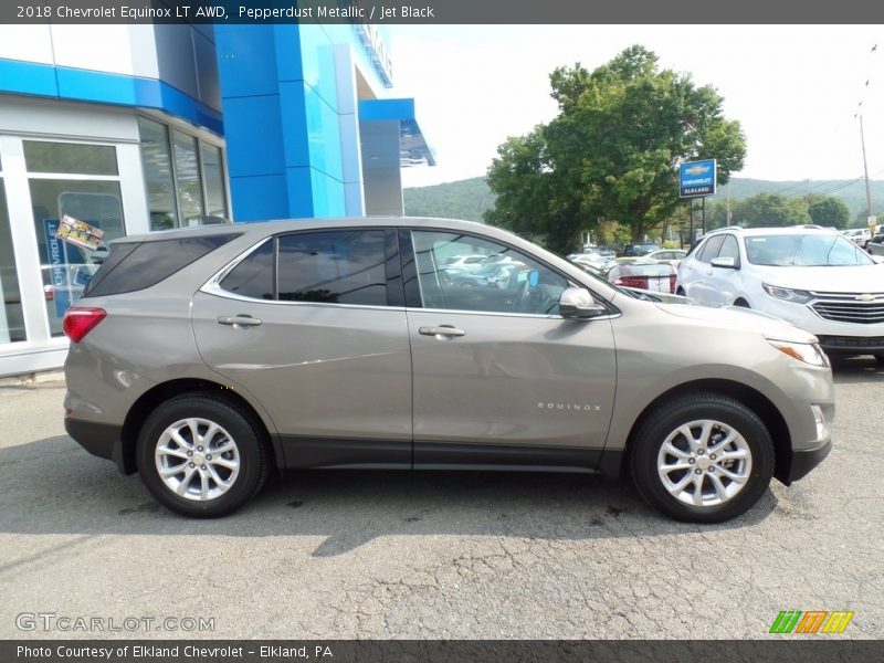 Pepperdust Metallic / Jet Black 2018 Chevrolet Equinox LT AWD