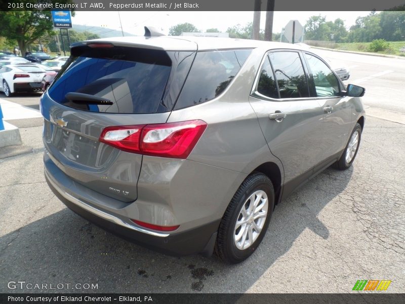 Pepperdust Metallic / Jet Black 2018 Chevrolet Equinox LT AWD