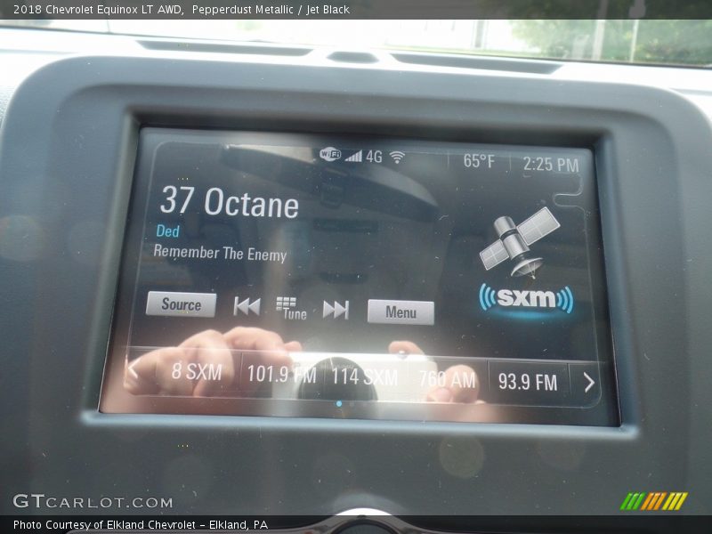 Pepperdust Metallic / Jet Black 2018 Chevrolet Equinox LT AWD