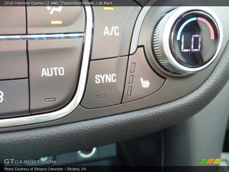 Pepperdust Metallic / Jet Black 2018 Chevrolet Equinox LT AWD