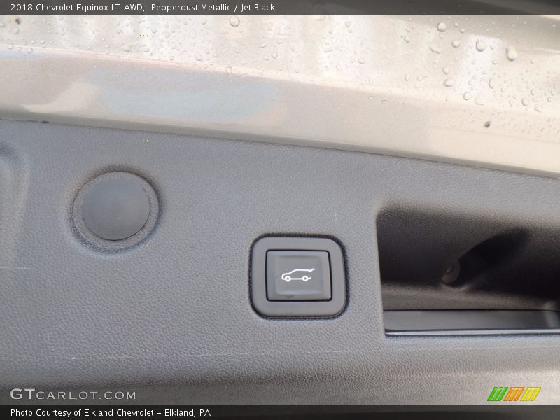 Pepperdust Metallic / Jet Black 2018 Chevrolet Equinox LT AWD