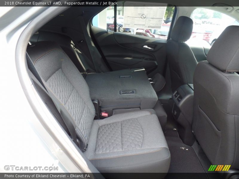 Pepperdust Metallic / Jet Black 2018 Chevrolet Equinox LT AWD