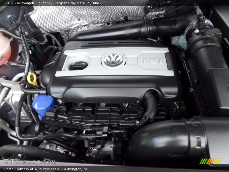 Pepper Gray Metallic / Black 2014 Volkswagen Tiguan SE
