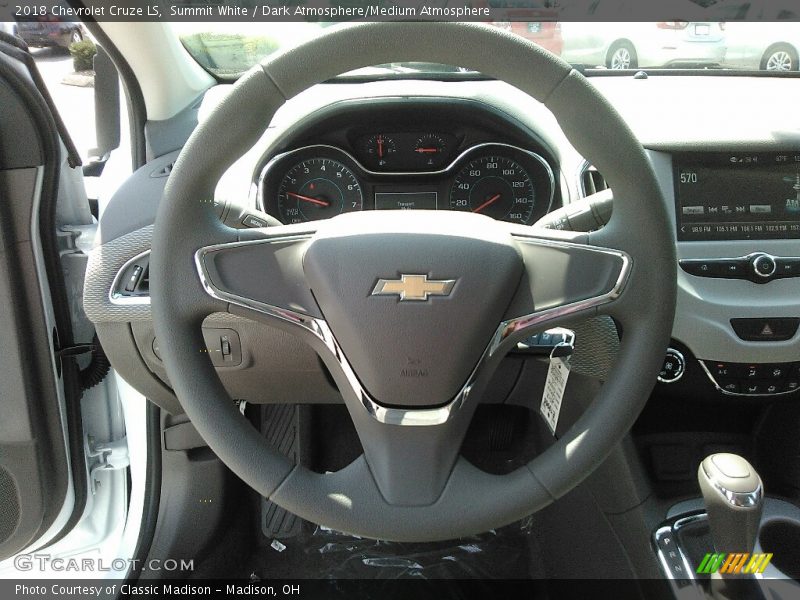 Summit White / Dark Atmosphere/Medium Atmosphere 2018 Chevrolet Cruze LS
