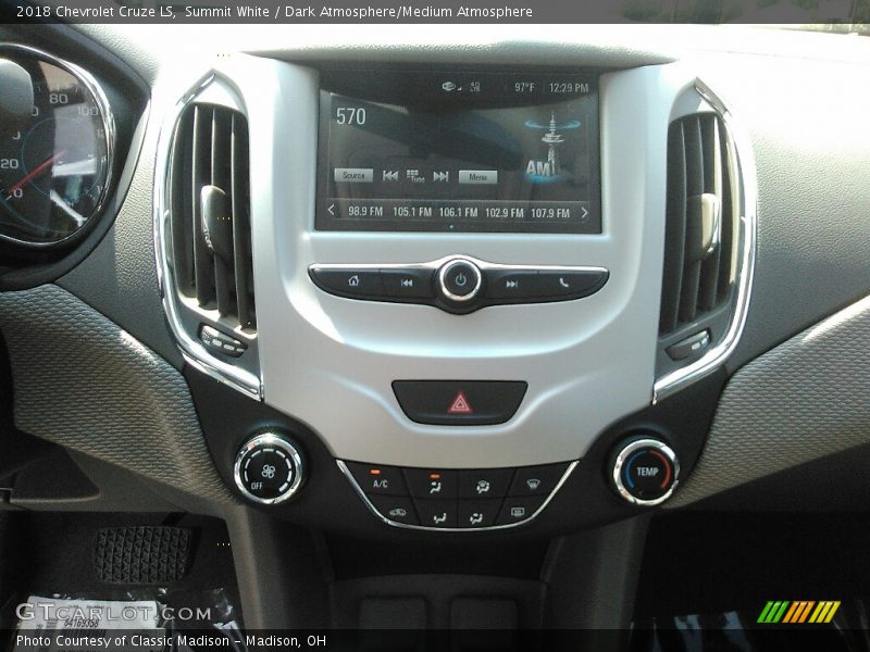 Summit White / Dark Atmosphere/Medium Atmosphere 2018 Chevrolet Cruze LS