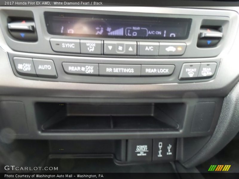White Diamond Pearl / Black 2017 Honda Pilot EX AWD