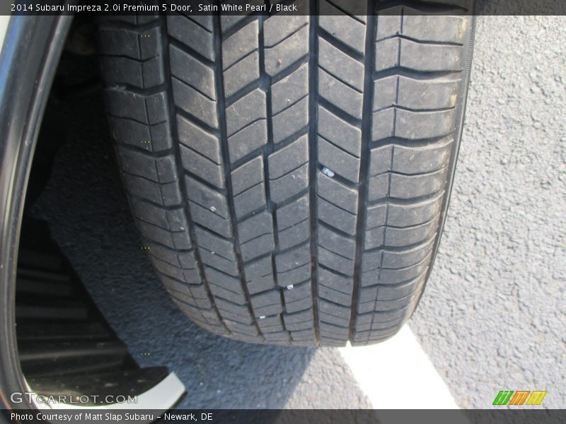Satin White Pearl / Black 2014 Subaru Impreza 2.0i Premium 5 Door