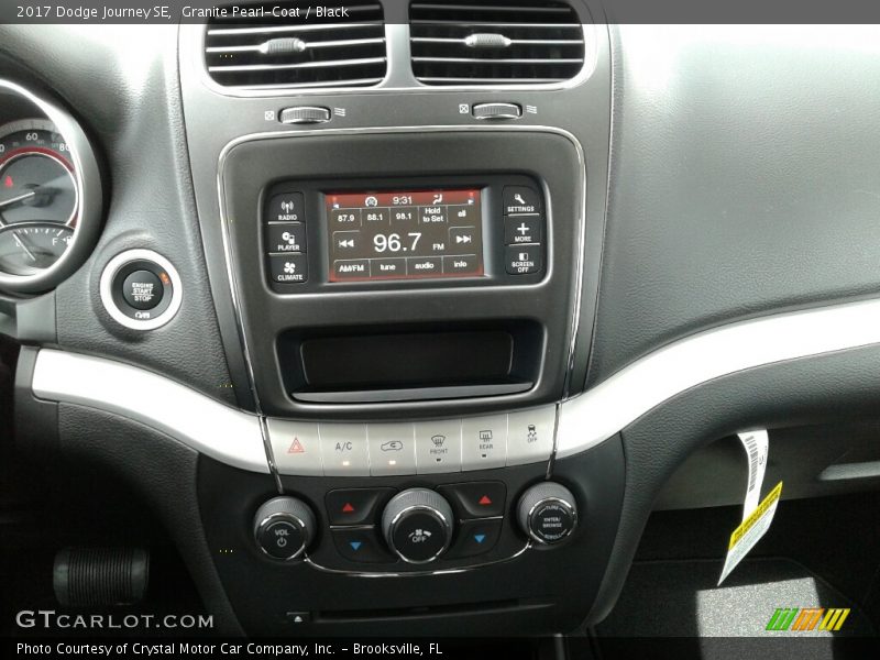 Granite Pearl-Coat / Black 2017 Dodge Journey SE
