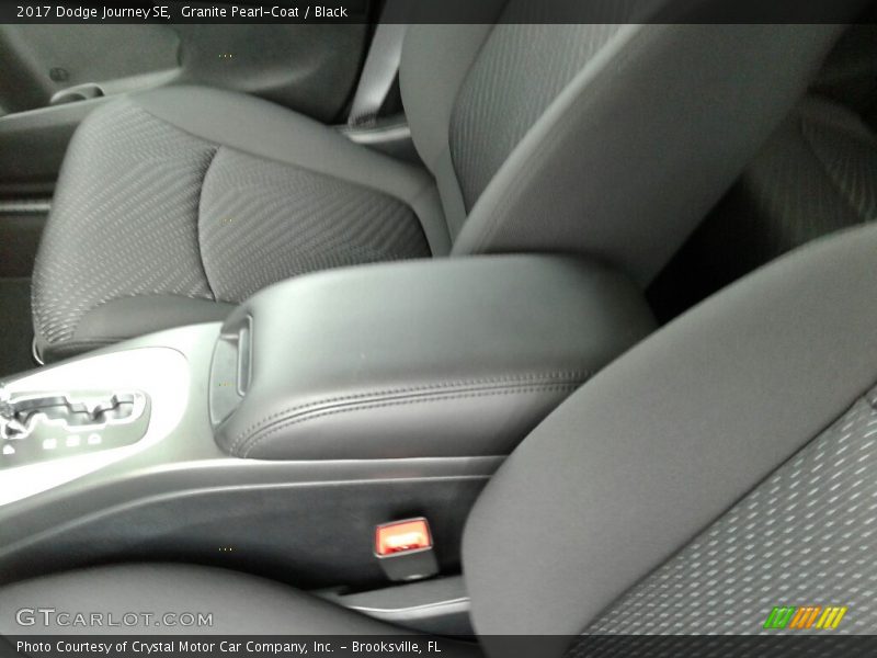 Granite Pearl-Coat / Black 2017 Dodge Journey SE