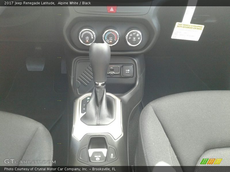 Alpine White / Black 2017 Jeep Renegade Latitude
