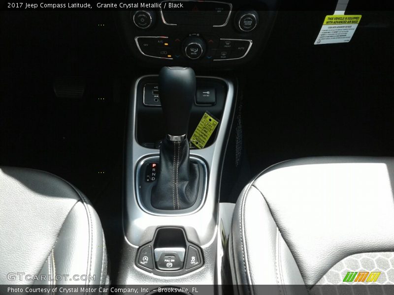 Granite Crystal Metallic / Black 2017 Jeep Compass Latitude