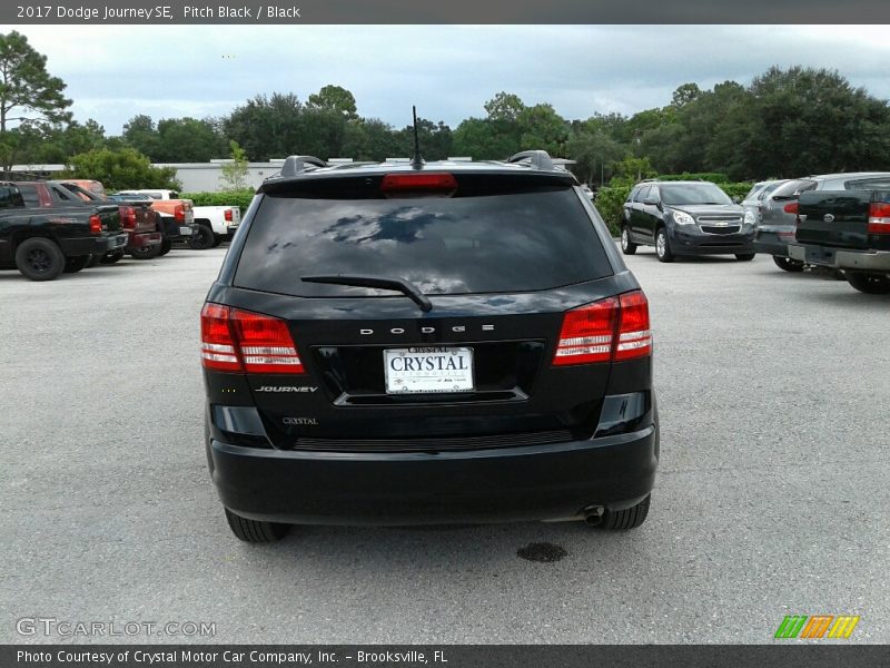 Pitch Black / Black 2017 Dodge Journey SE