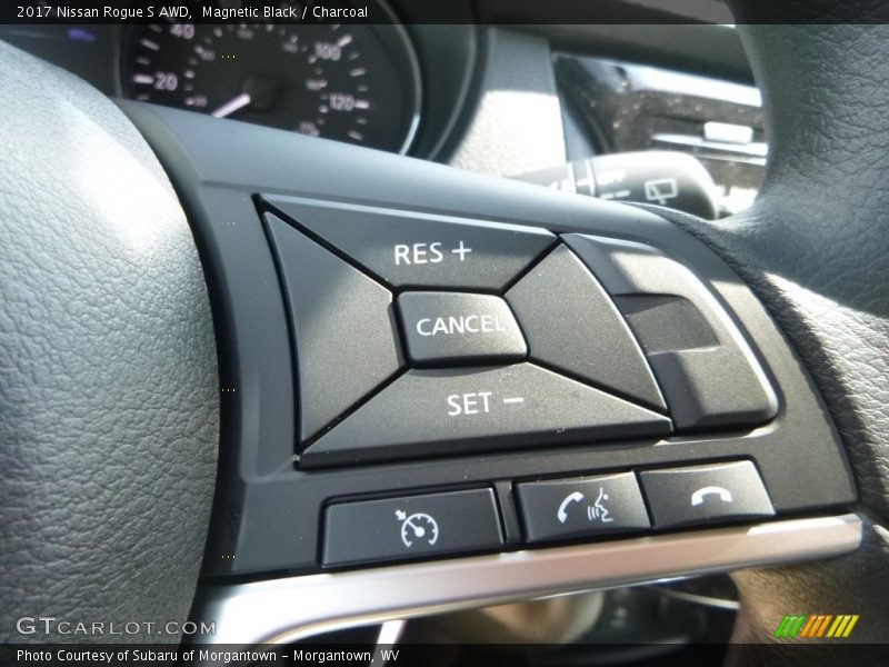 Magnetic Black / Charcoal 2017 Nissan Rogue S AWD