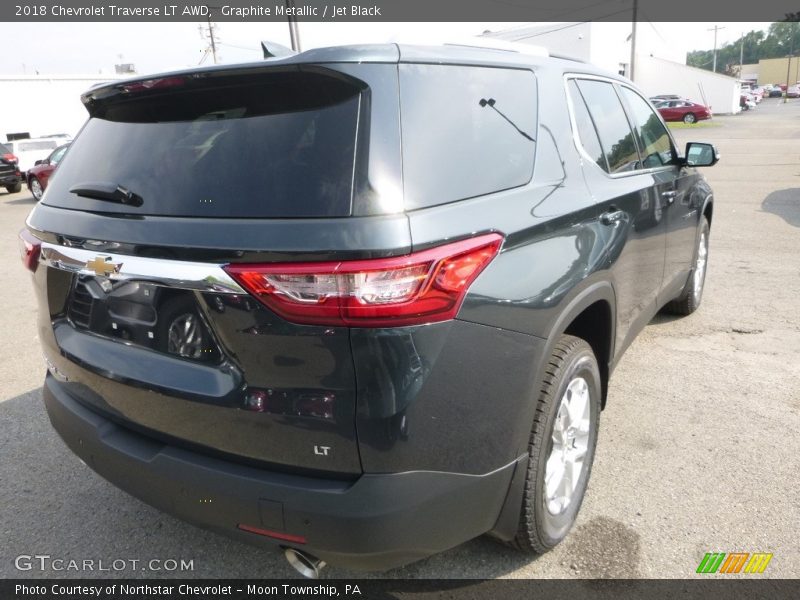 Graphite Metallic / Jet Black 2018 Chevrolet Traverse LT AWD