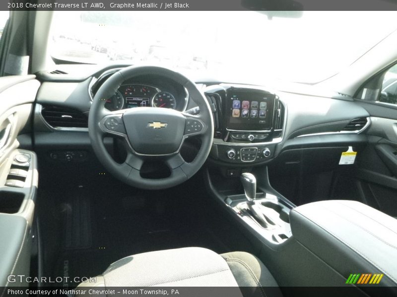 Graphite Metallic / Jet Black 2018 Chevrolet Traverse LT AWD