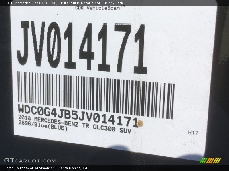 Brilliant Blue Metallic / Silk Beige/Black 2018 Mercedes-Benz GLC 300