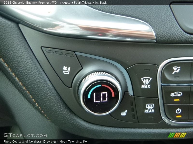 Iridescent Pearl Tricoat / Jet Black 2018 Chevrolet Equinox Premier AWD