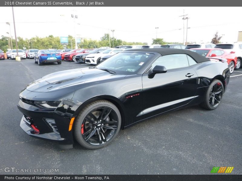 Front 3/4 View of 2018 Camaro SS Convertible