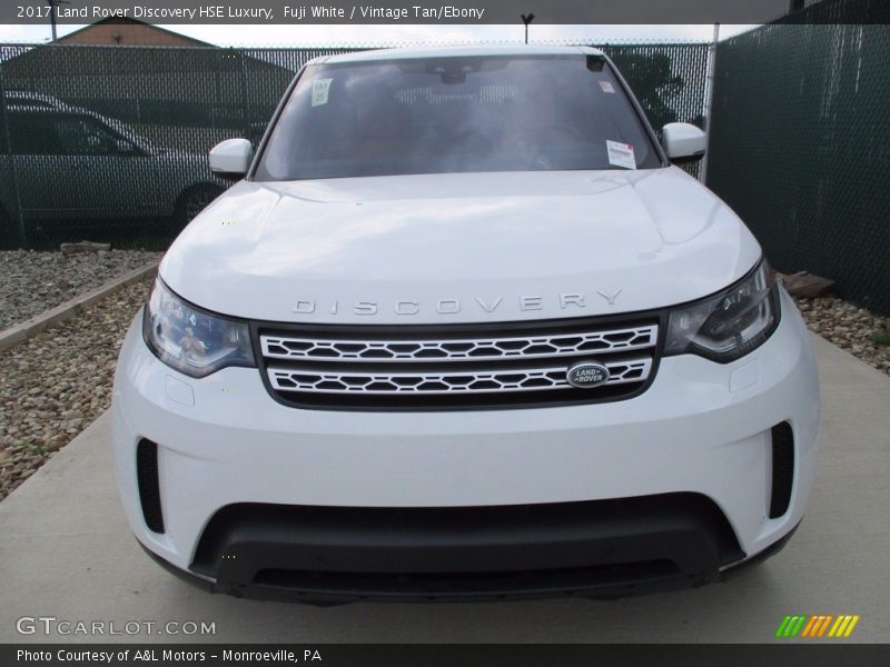 Fuji White / Vintage Tan/Ebony 2017 Land Rover Discovery HSE Luxury