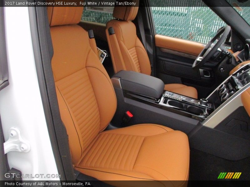 Fuji White / Vintage Tan/Ebony 2017 Land Rover Discovery HSE Luxury