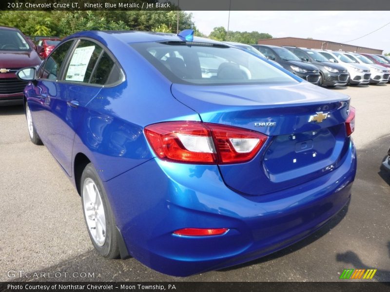 Kinetic Blue Metallic / Jet Black 2017 Chevrolet Cruze LT