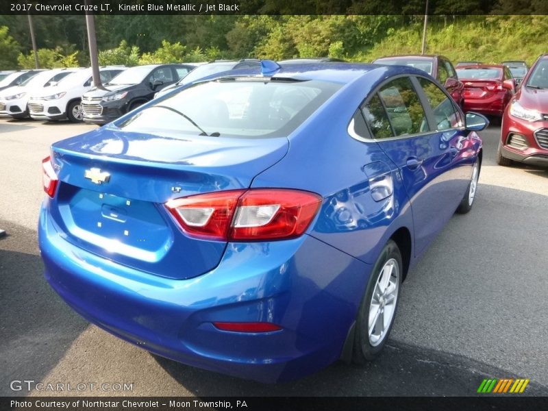 Kinetic Blue Metallic / Jet Black 2017 Chevrolet Cruze LT