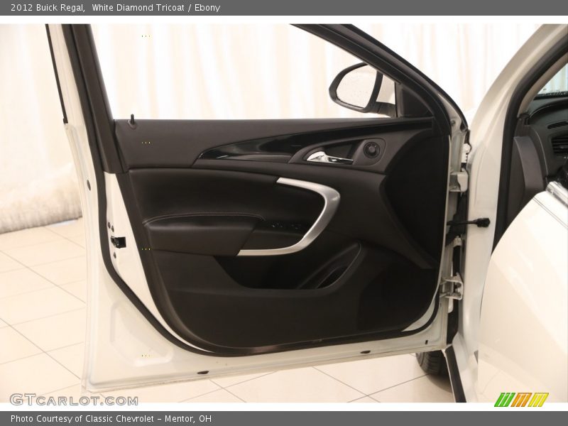 White Diamond Tricoat / Ebony 2012 Buick Regal