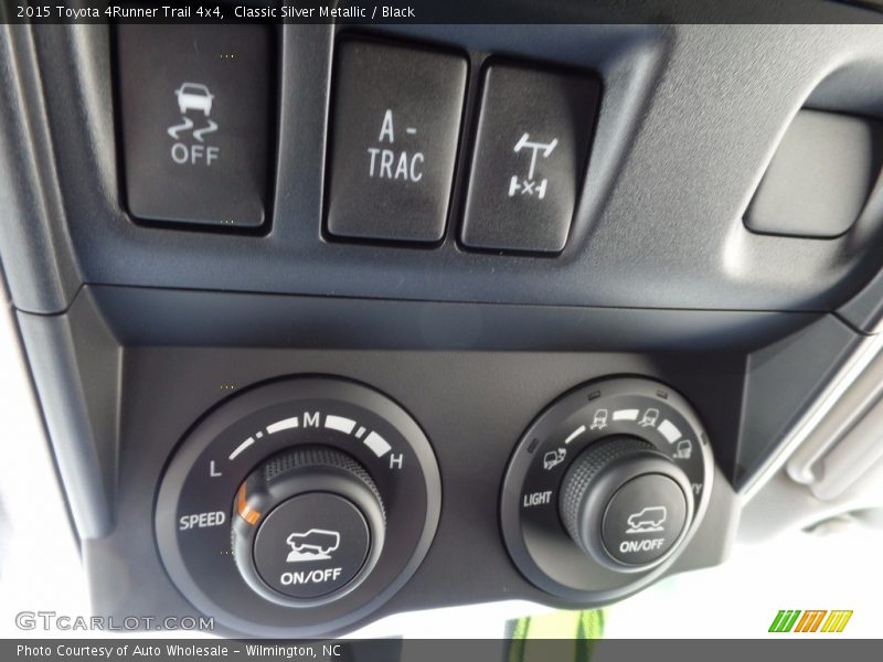Classic Silver Metallic / Black 2015 Toyota 4Runner Trail 4x4